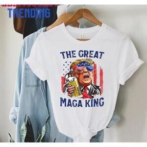 Ultra Maga The Great King Trump Drinking Beer Classic Tshirt Shirt Unisex